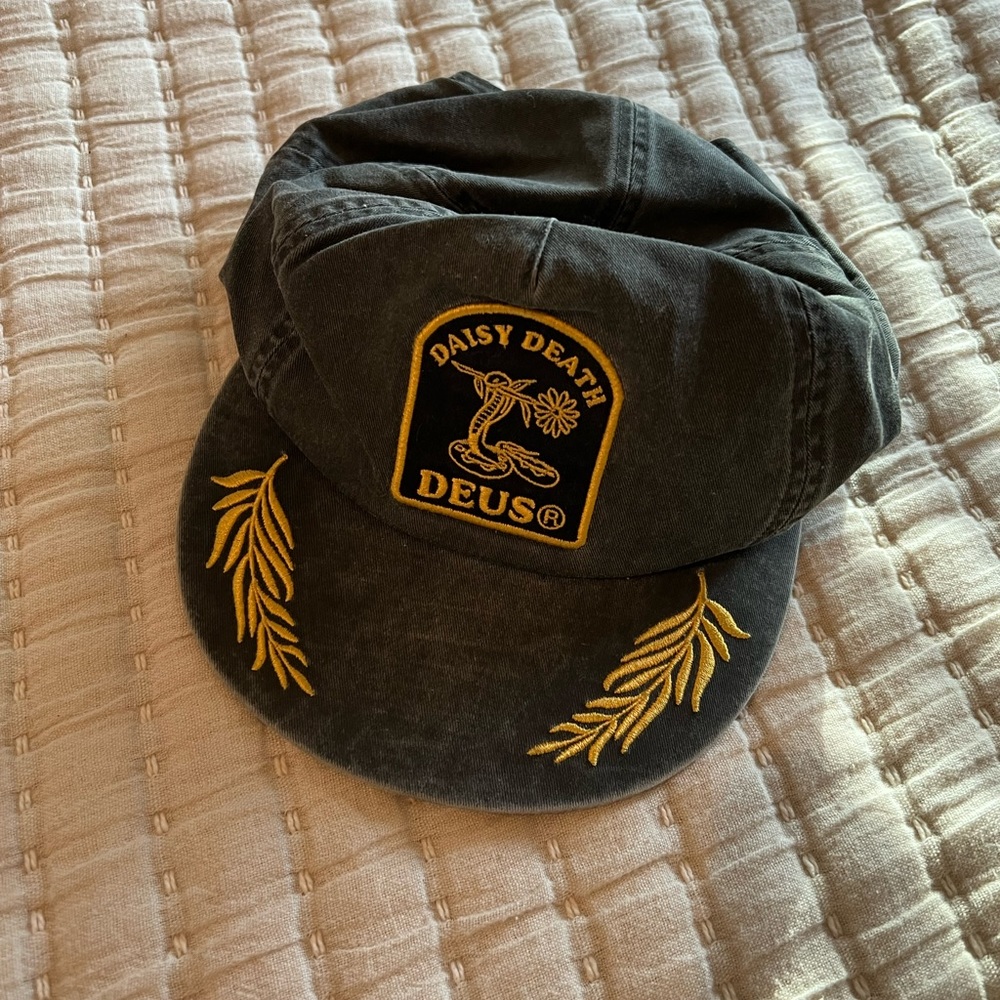 Deus Ex Machina Mens hat